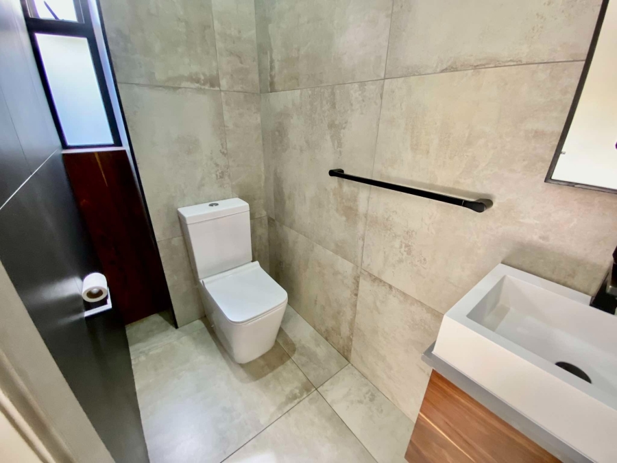 To Let 3 Bedroom Property for Rent in Atholl Gauteng