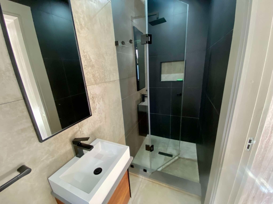 To Let 3 Bedroom Property for Rent in Atholl Gauteng