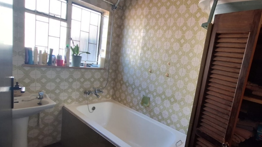 4 Bedroom Property for Sale in Stefano Park Gauteng