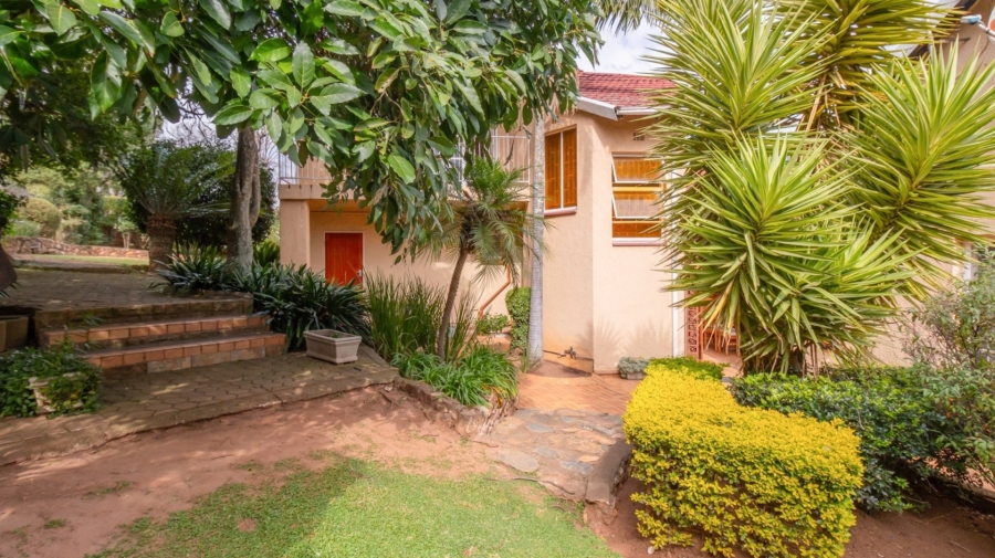 4 Bedroom Property for Sale in Helderkruin Gauteng