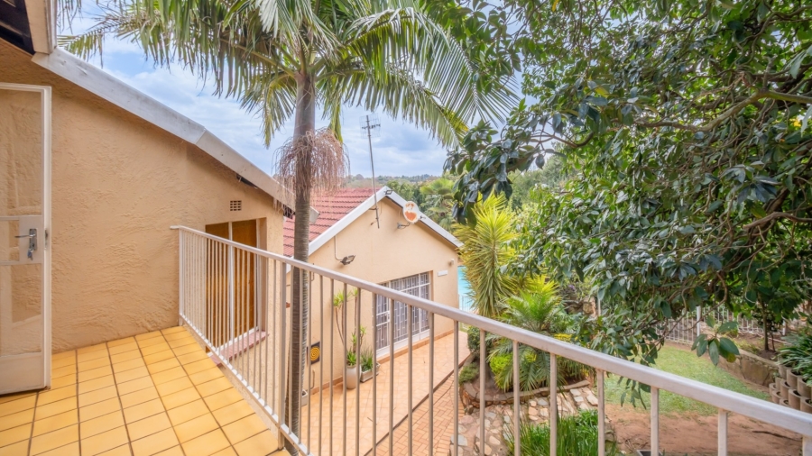 4 Bedroom Property for Sale in Helderkruin Gauteng
