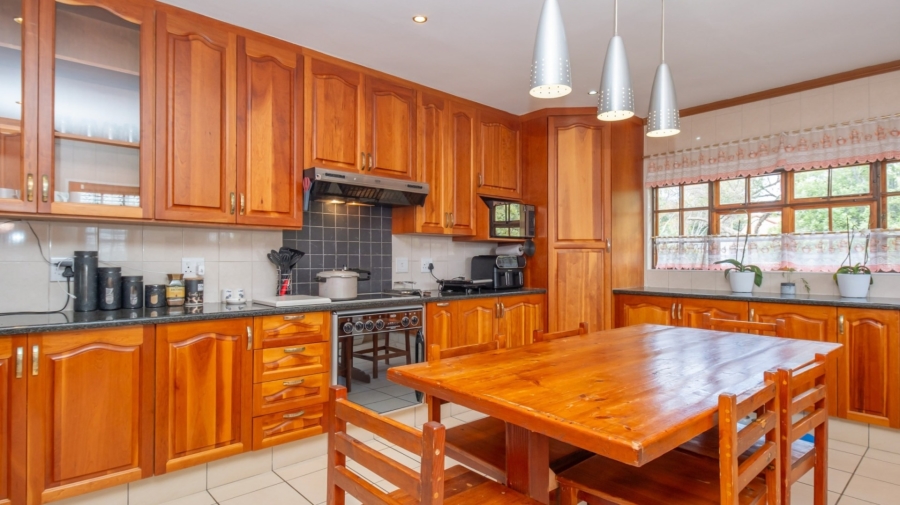 4 Bedroom Property for Sale in Helderkruin Gauteng