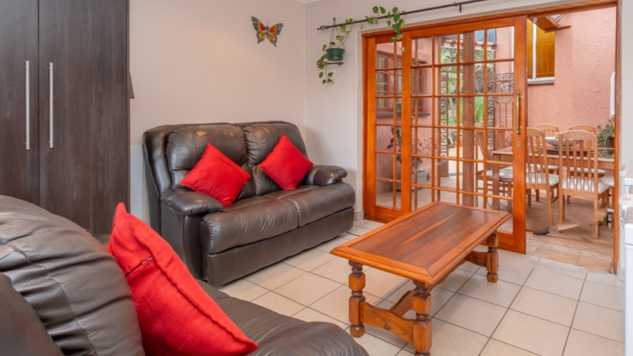4 Bedroom Property for Sale in Helderkruin Gauteng