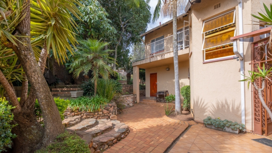 4 Bedroom Property for Sale in Helderkruin Gauteng