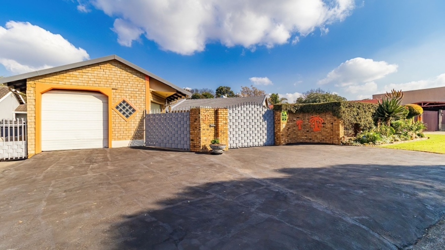 4 Bedroom Property for Sale in Atlasville Gauteng
