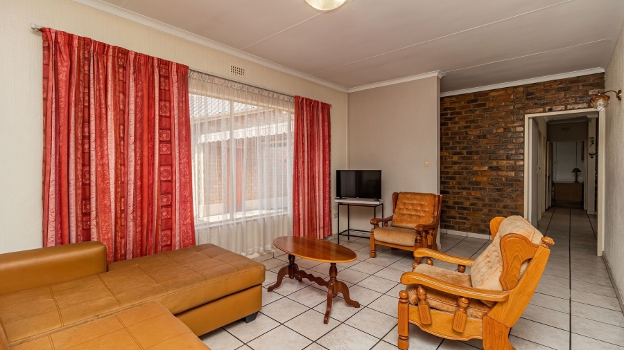 4 Bedroom Property for Sale in Atlasville Gauteng