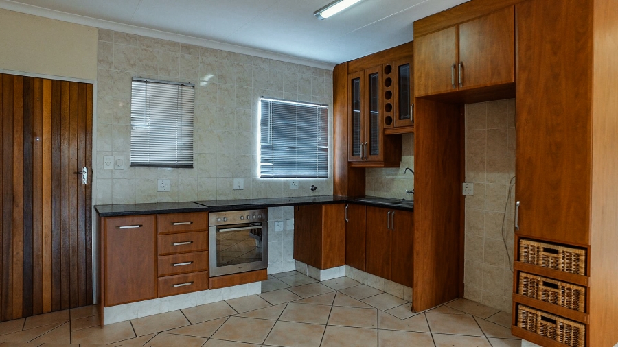 To Let 3 Bedroom Property for Rent in Morningside Gauteng