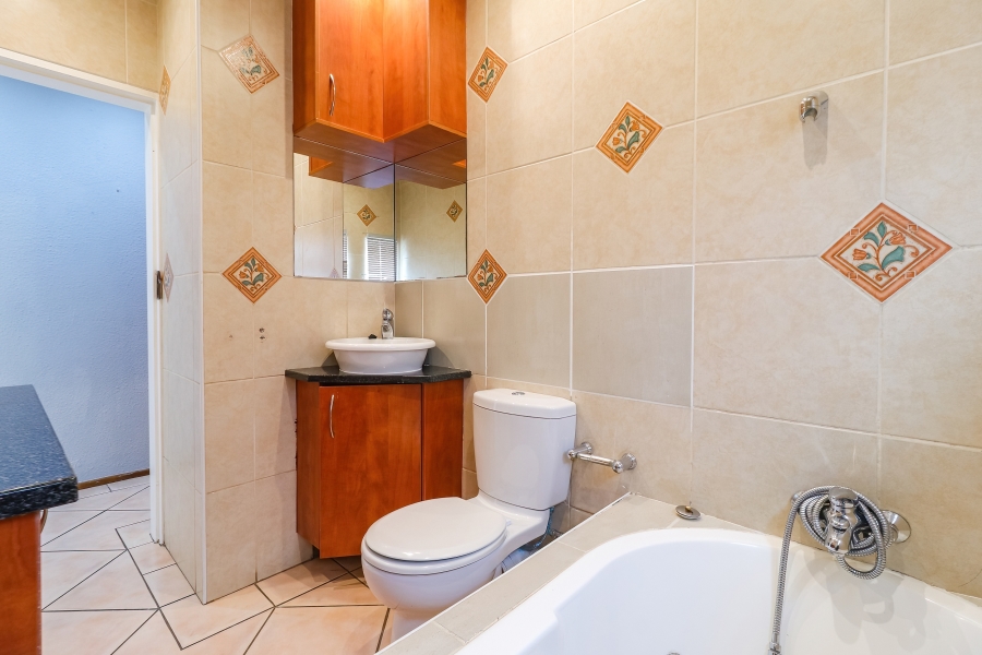To Let 3 Bedroom Property for Rent in Morningside Gauteng