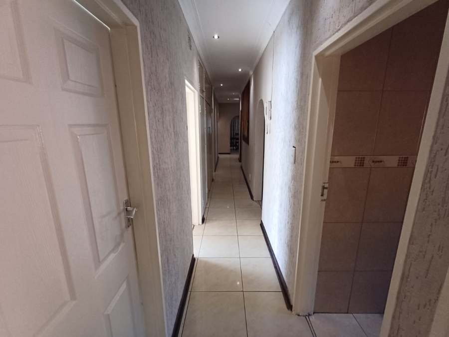 4 Bedroom Property for Sale in Bedworth Park Gauteng