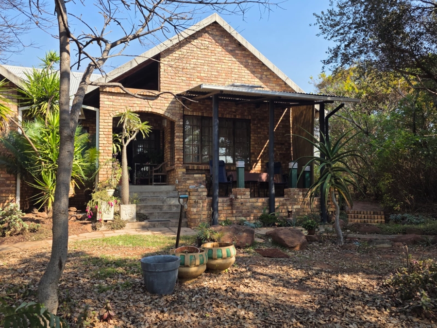 4 Bedroom Property for Sale in Kameelfontein Gauteng