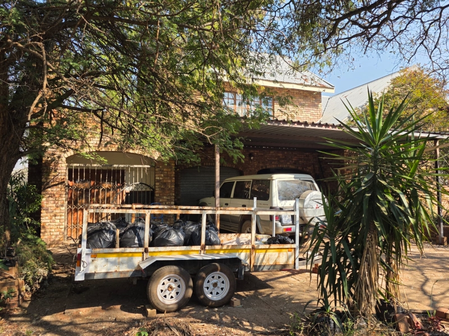 4 Bedroom Property for Sale in Kameelfontein Gauteng