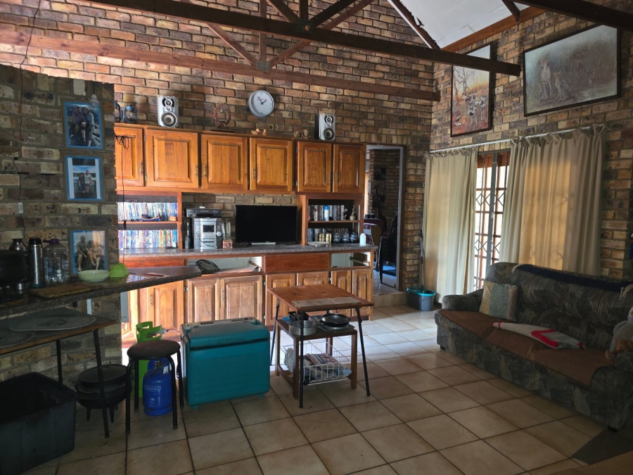 4 Bedroom Property for Sale in Kameelfontein Gauteng