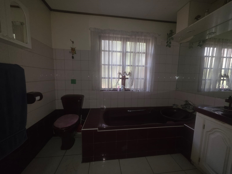 4 Bedroom Property for Sale in Kameelfontein Gauteng