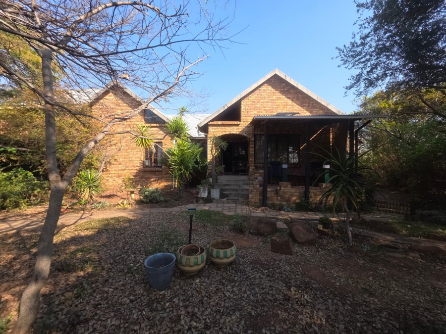 4 Bedroom Property for Sale in Kameelfontein Gauteng