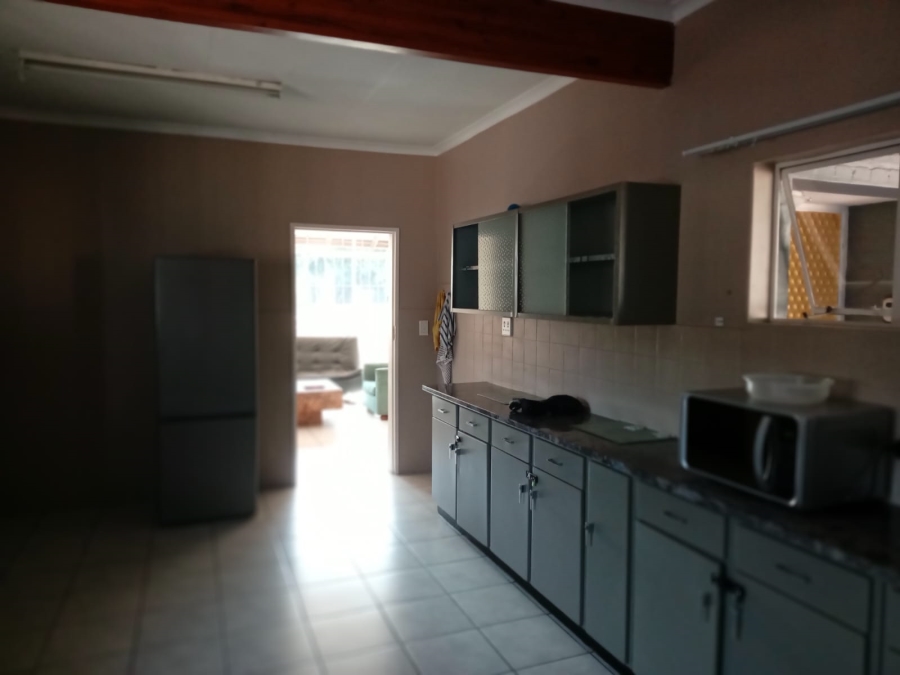 6 Bedroom Property for Sale in Kilner Park Gauteng