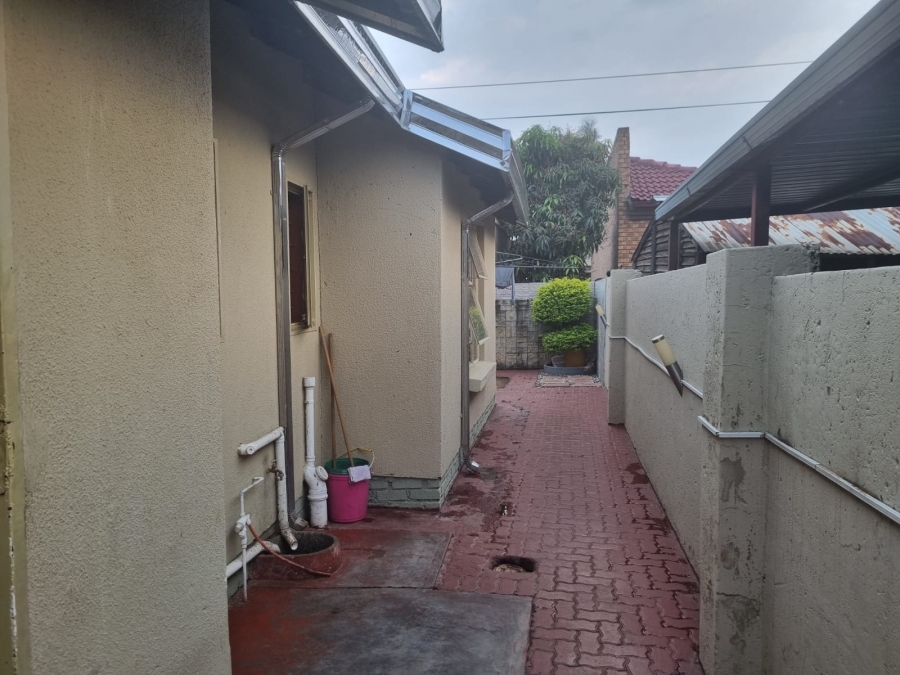 3 Bedroom Property for Sale in Mabopane Gauteng