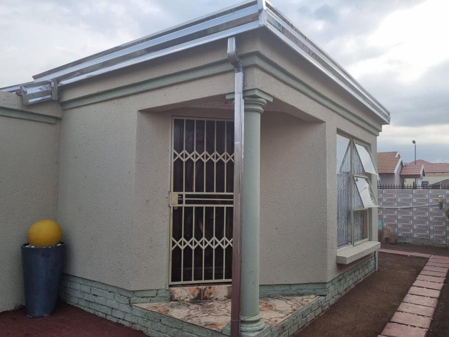 3 Bedroom Property for Sale in Mabopane Gauteng