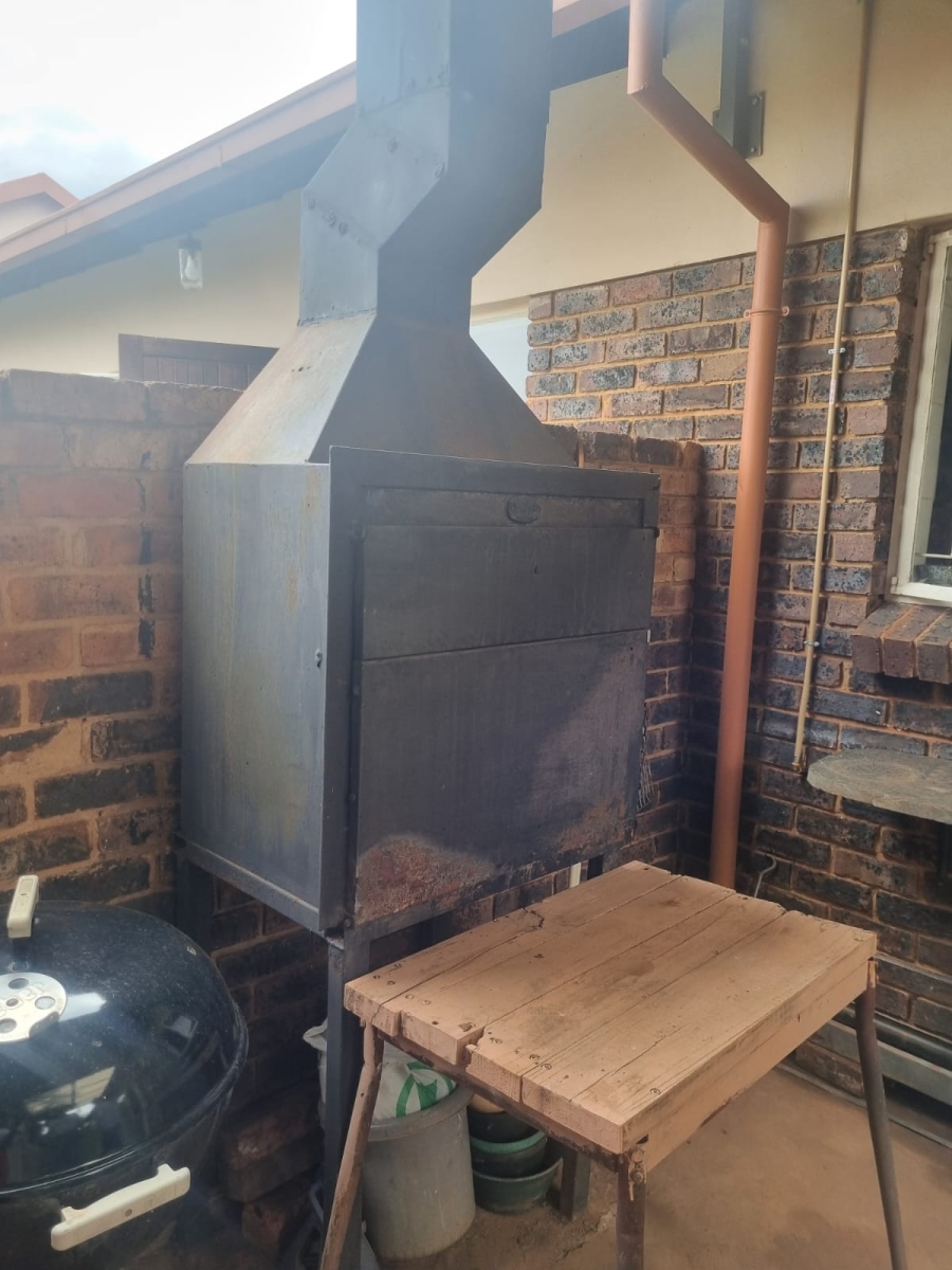 3 Bedroom Property for Sale in The Orchards Gauteng