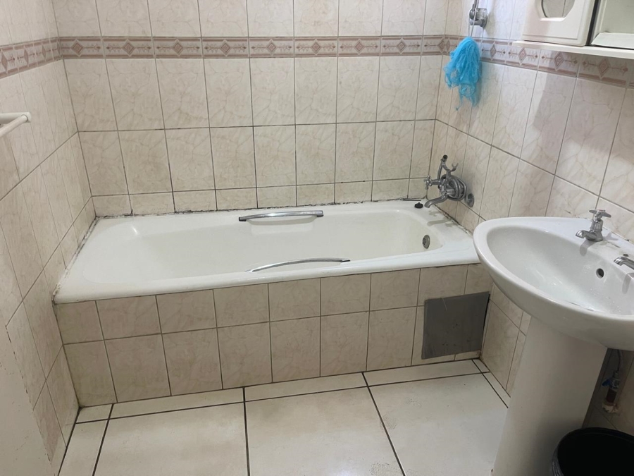 4 Bedroom Property for Sale in Sunnyside Gauteng