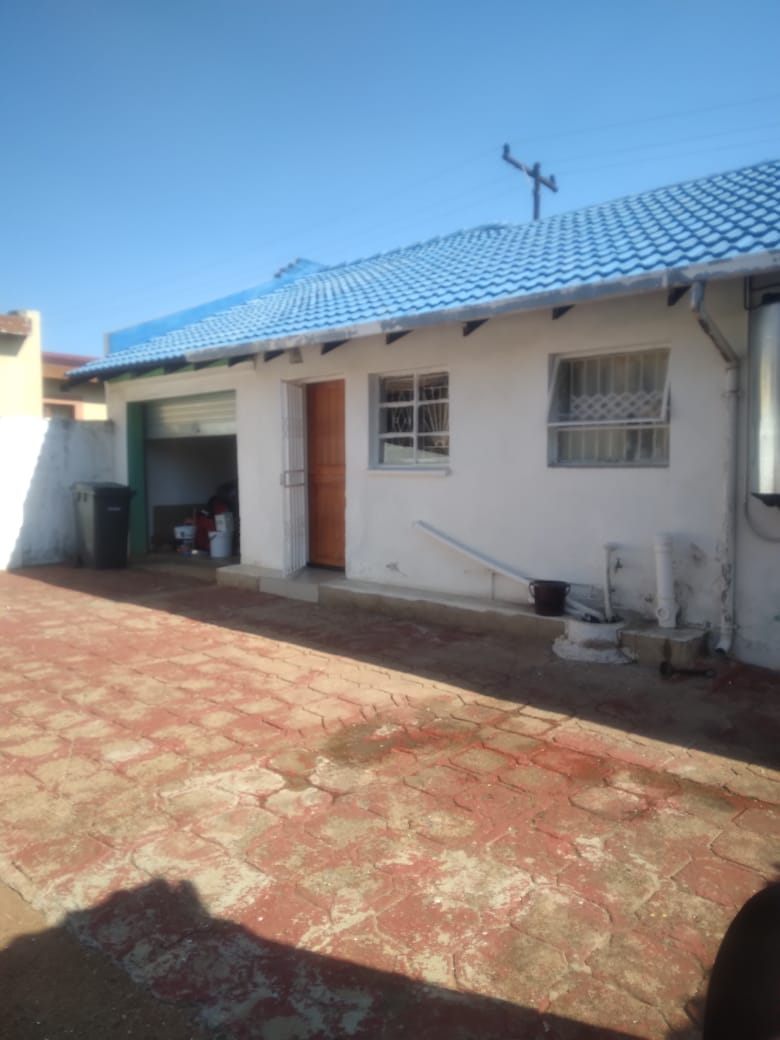 2 Bedroom Property for Sale in Mabopane Unit B Gauteng