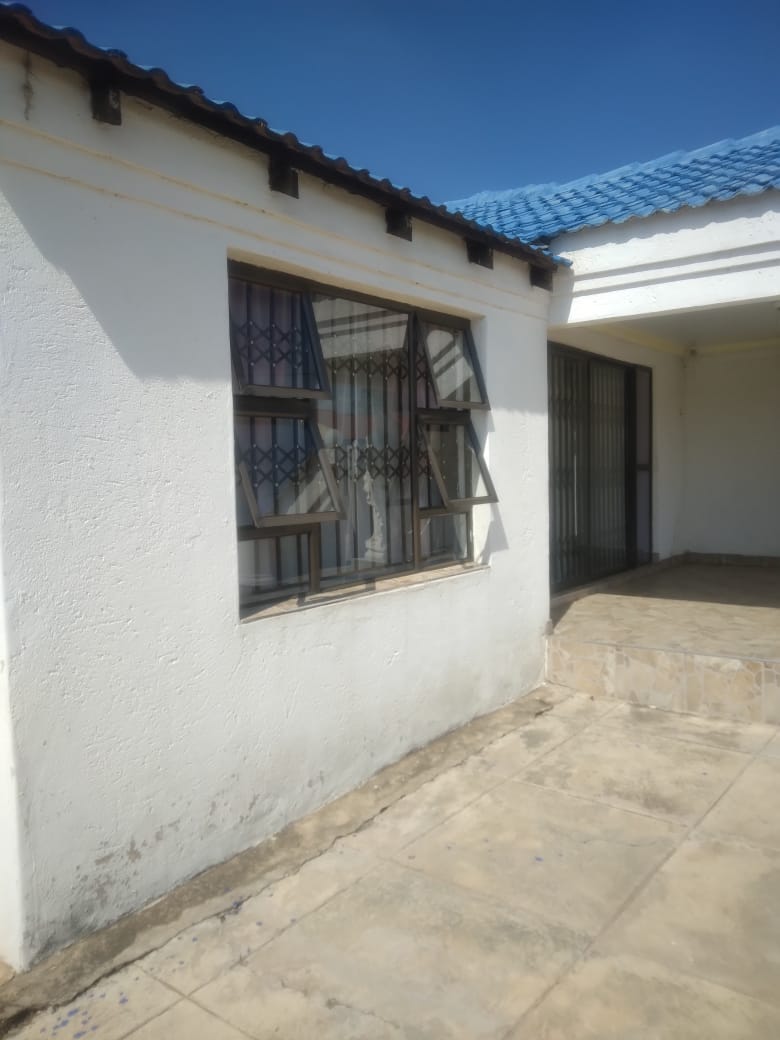 2 Bedroom Property for Sale in Mabopane Unit B Gauteng