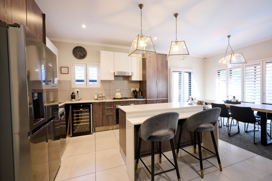 3 Bedroom Property for Sale in Bryanston Gauteng