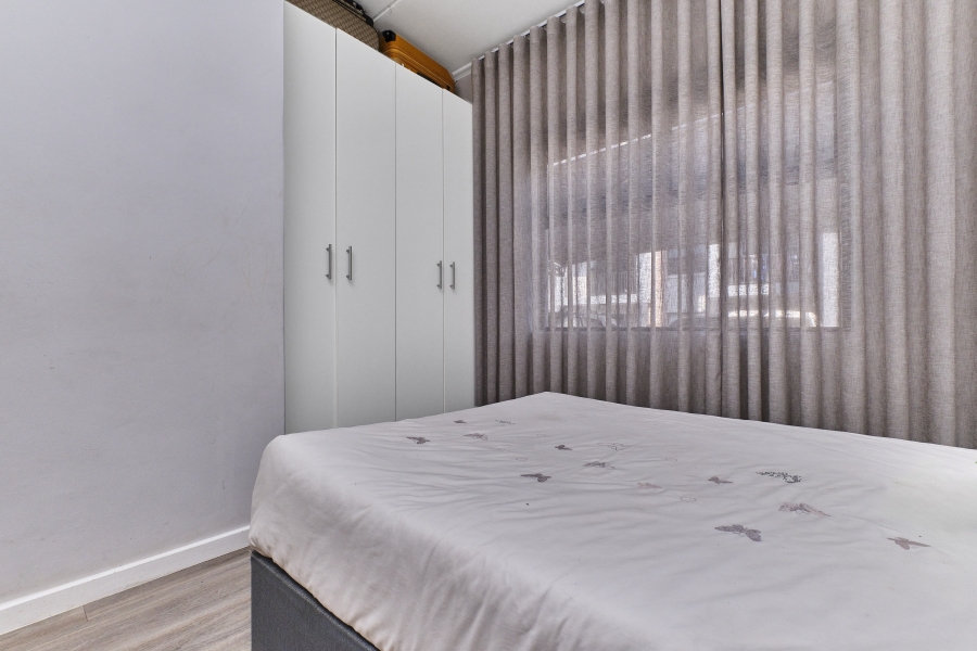 2 Bedroom Property for Sale in Bryanston Gauteng