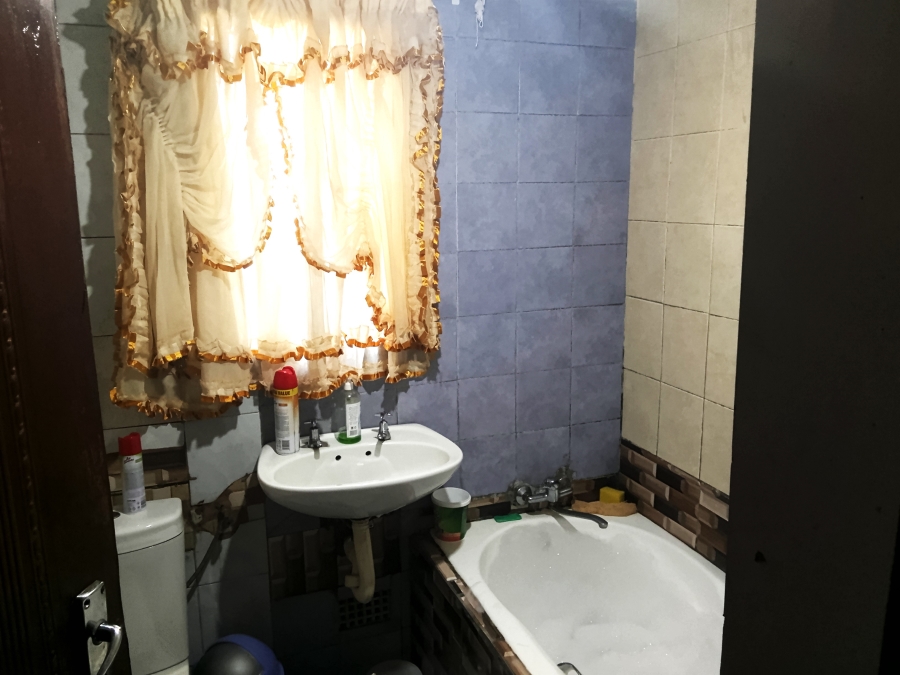 5 Bedroom Property for Sale in Vosloorus Ext 14 Gauteng