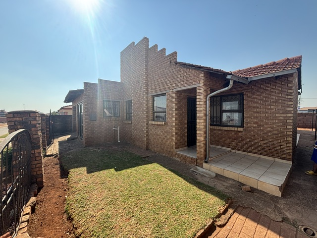 3 Bedroom Property for Sale in Vosloorus Ext 5 Gauteng