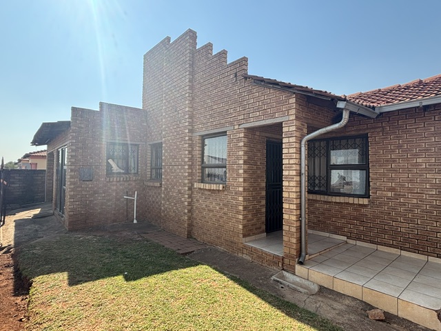 3 Bedroom Property for Sale in Vosloorus Ext 5 Gauteng