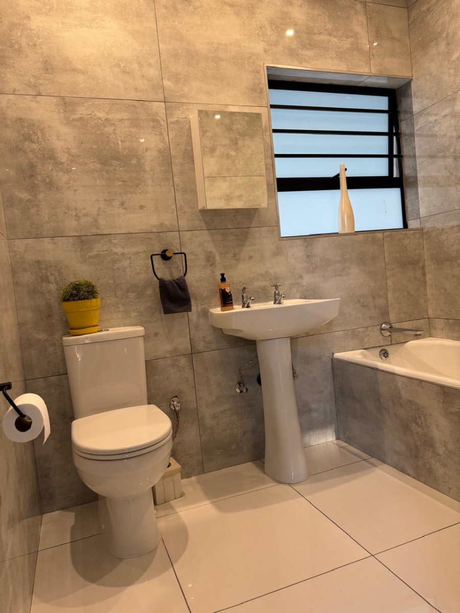 3 Bedroom Property for Sale in Weltevreden Park Gauteng