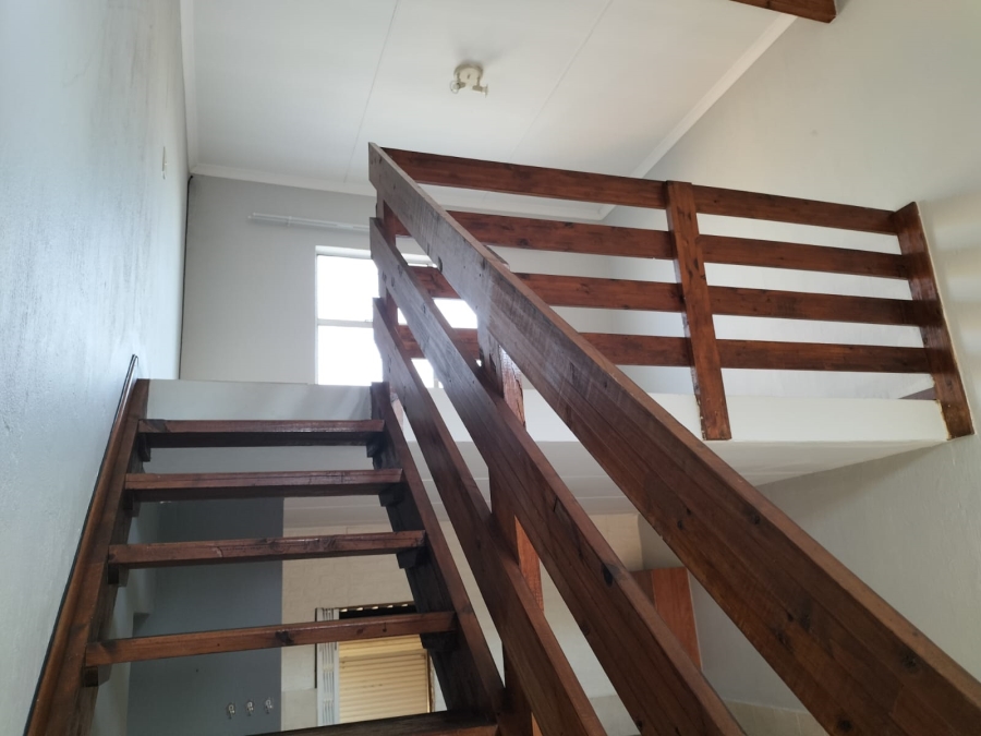 2 Bedroom Property for Sale in Honeypark Gauteng