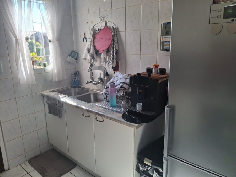 2 Bedroom Property for Sale in Eike Park Gauteng