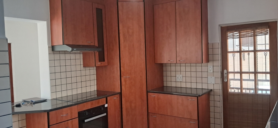 To Let 3 Bedroom Property for Rent in Monument Gauteng