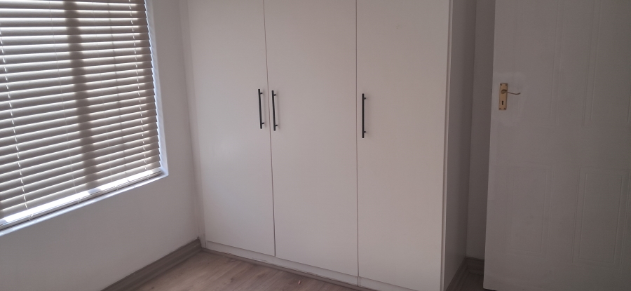 To Let 3 Bedroom Property for Rent in Monument Gauteng
