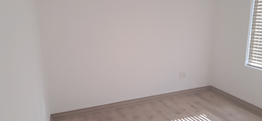 To Let 3 Bedroom Property for Rent in Monument Gauteng