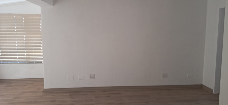 To Let 3 Bedroom Property for Rent in Monument Gauteng