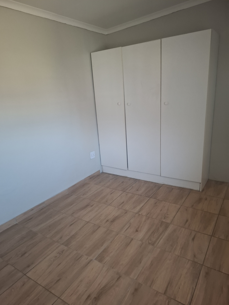 1 Bedroom Property for Sale in Selwyn Gauteng