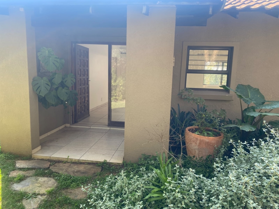 To Let 2 Bedroom Property for Rent in Chartwell Gauteng