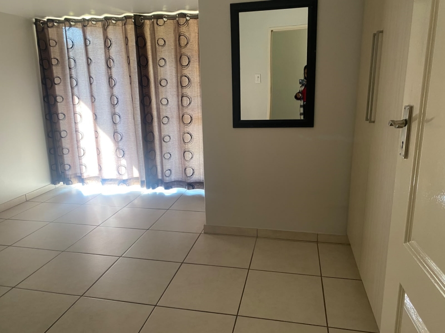 To Let 2 Bedroom Property for Rent in Chartwell Gauteng