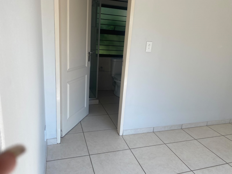 To Let 2 Bedroom Property for Rent in Chartwell Gauteng