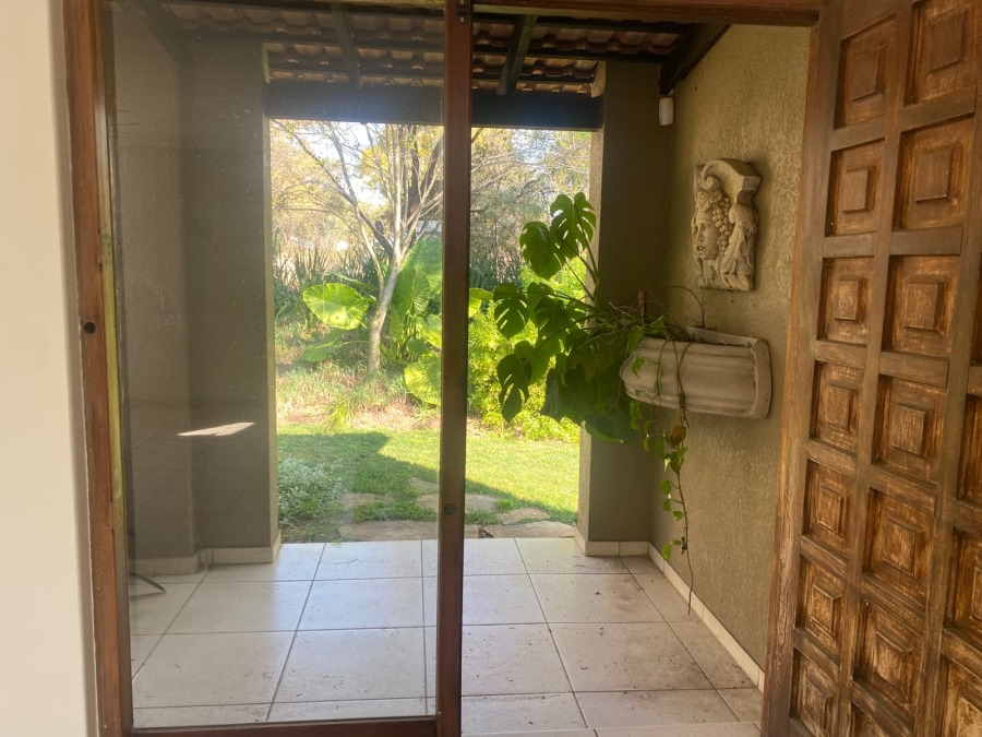 To Let 2 Bedroom Property for Rent in Chartwell Gauteng
