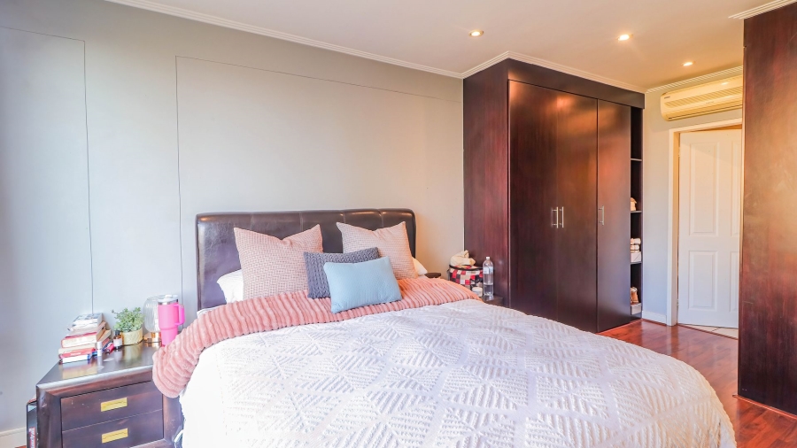 To Let 2 Bedroom Property for Rent in Morningside Gauteng