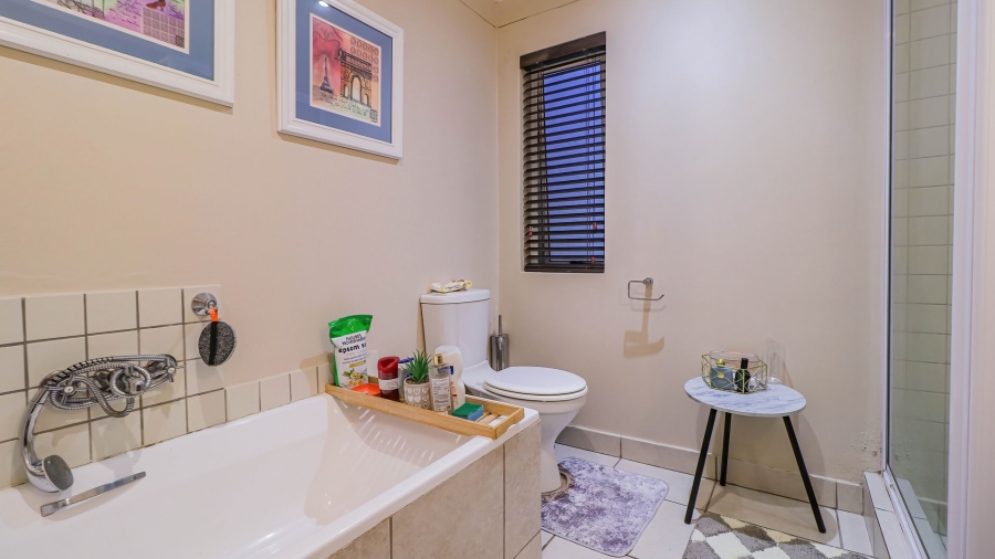 To Let 2 Bedroom Property for Rent in Morningside Gauteng