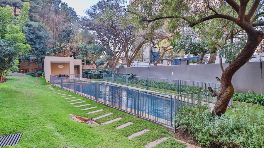 To Let 2 Bedroom Property for Rent in Morningside Gauteng