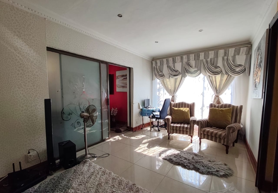 4 Bedroom Property for Sale in Brackendowns Gauteng