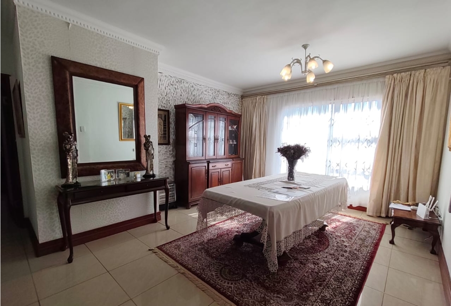 4 Bedroom Property for Sale in Brackendowns Gauteng