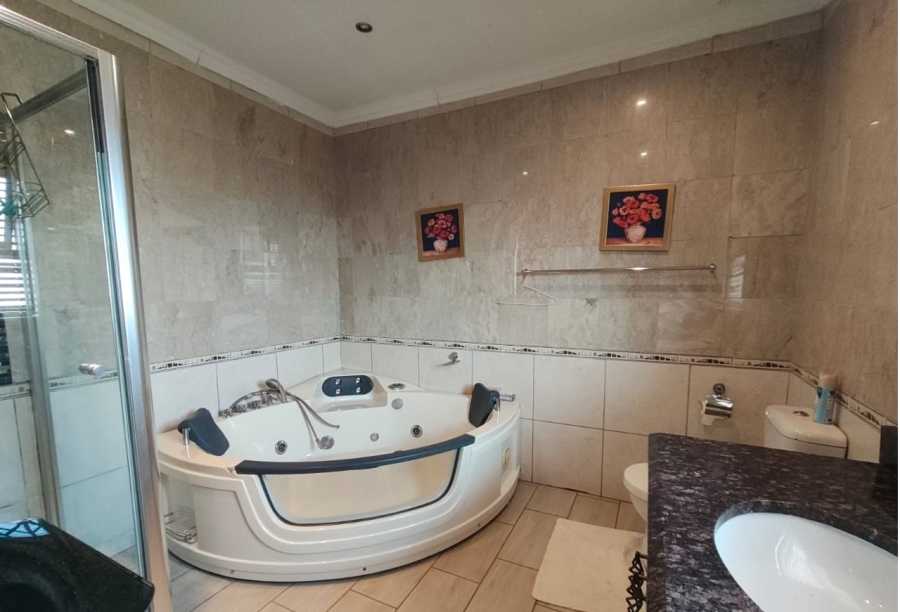 4 Bedroom Property for Sale in Brackendowns Gauteng