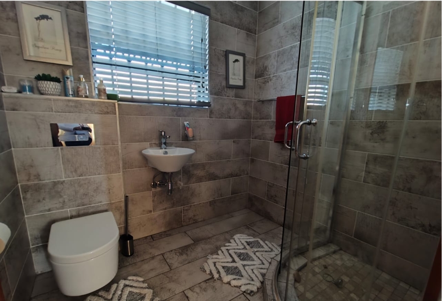 4 Bedroom Property for Sale in Brackendowns Gauteng