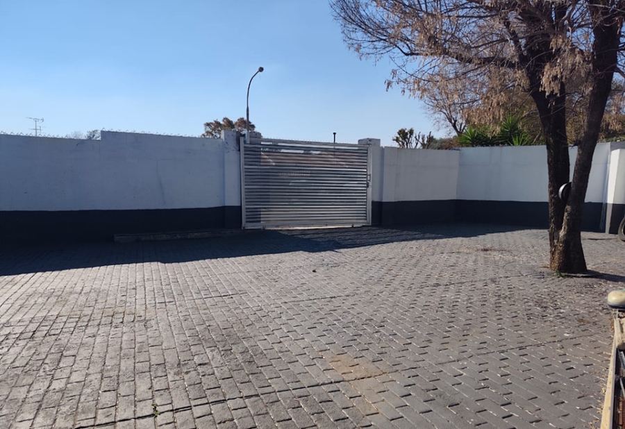 4 Bedroom Property for Sale in Brackendowns Gauteng